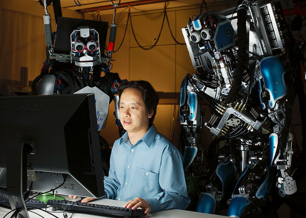 kỹ thuật viên Nhật Bản