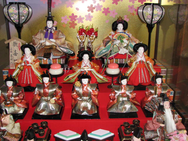 lễ hội búp bê Hina Matsuri
