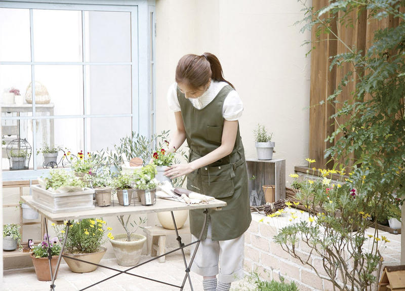 12 nữ làm vườn tại Hiroshima tháng 7/2014