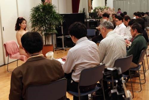Học viện dành cho đàn ông còn trinh chỉ có tại Nhật Bản