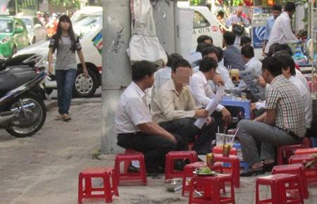 Thói xấu của lao động Việt: Làm ít, kêu ca nhiều