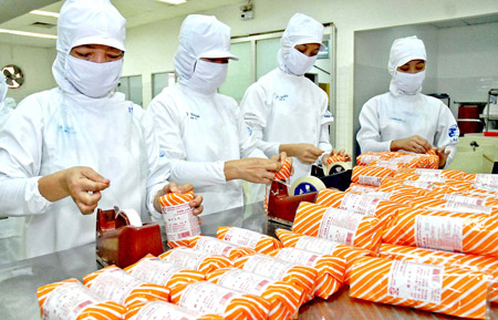 Tuyển 10 nữ làm chế biến thịt gà tại Hokkaido tháng10/2015