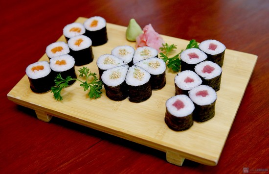 Tuyển 90 Nam/Nữ XKLĐ làm sushi tại Nhật Bản tháng 11/2023
