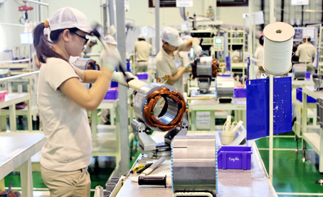 Tuyển 15 Nam/Nữ làm gia công nhựa linh kiện ô tô tại Aichi Nhật Bản
