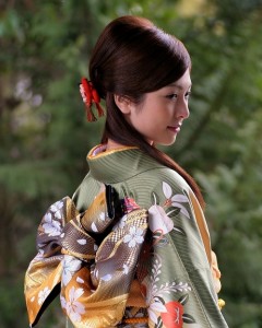 Phân biệt trang phục Yukata và Kimono khác nhau chỗ nào?