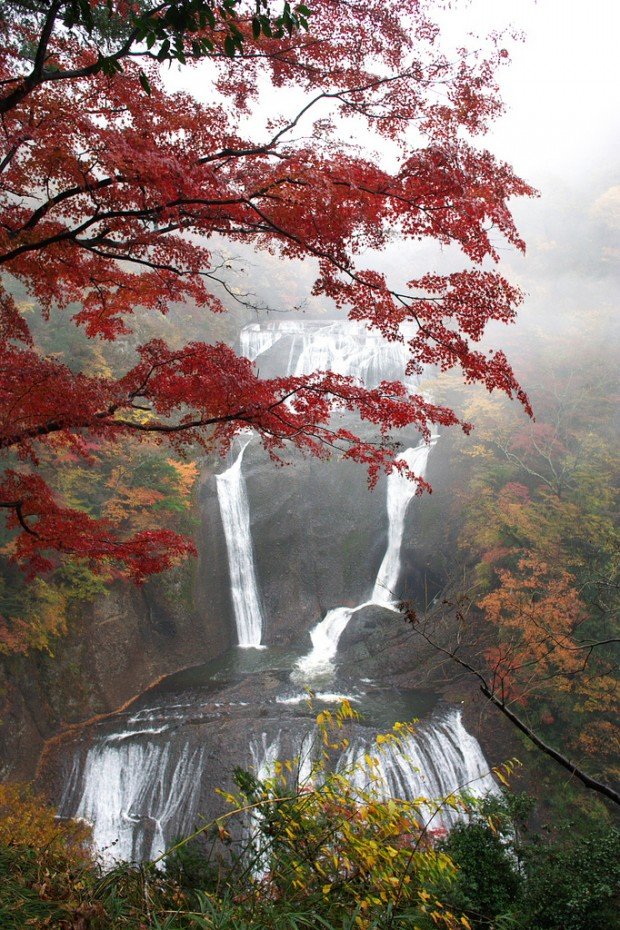 vẻ đẹp thác nước Fukuroda