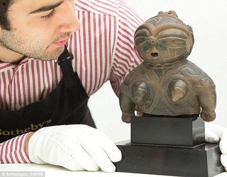 bức tượng cổ Nhật Bản có giá bán 34 tỷ đồng