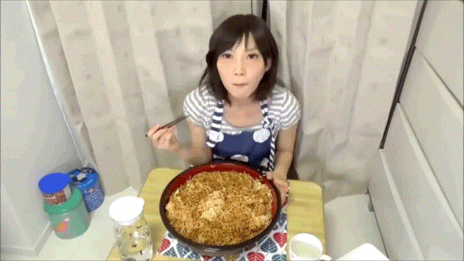 người đẹp ăn siêu phàm ở Nhật Bản