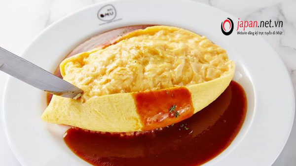 Cách làm Omurice cơm cuộn trứng kiểu Nhật càng ăn càng mê
